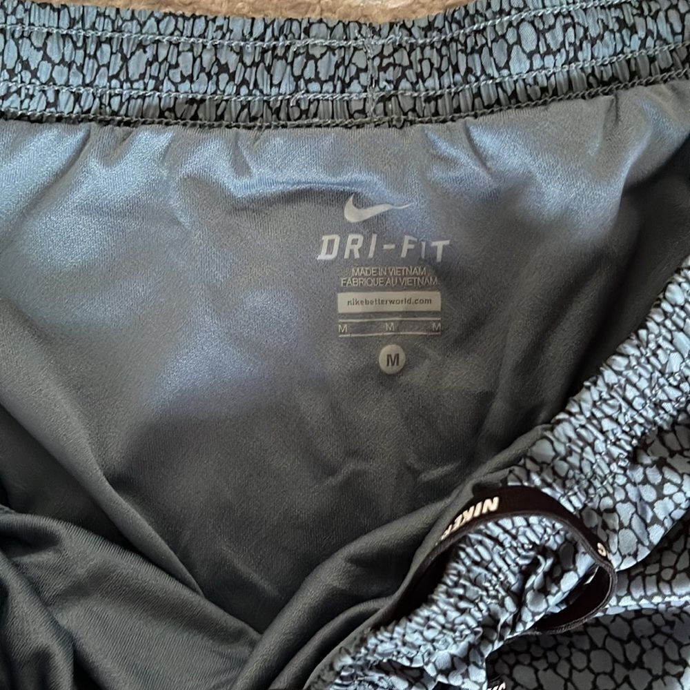 Nike Running Dri-Fit Shorts - Picture 4 of 5